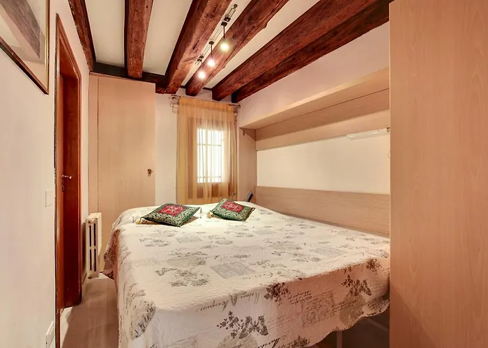 Smeraldo Apartment Loc-03081